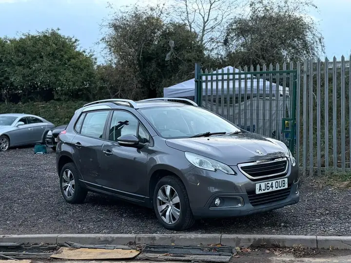 Peugeot 2008 2015 photo 5