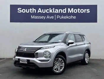 Mitsubishi Outlander 2022 photo 2