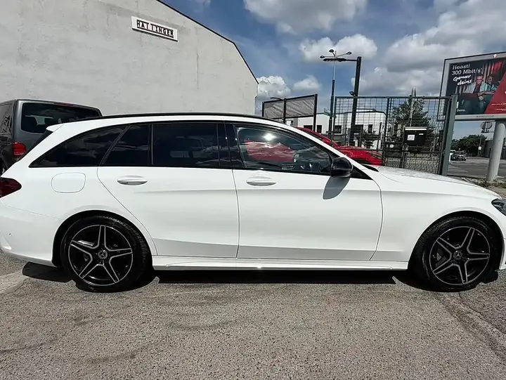 Mercedes-Benz C-Class 2020 photo 2