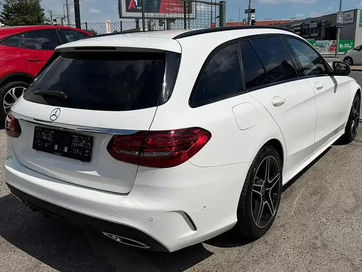 Mercedes-Benz C-Class 2020 photo 3