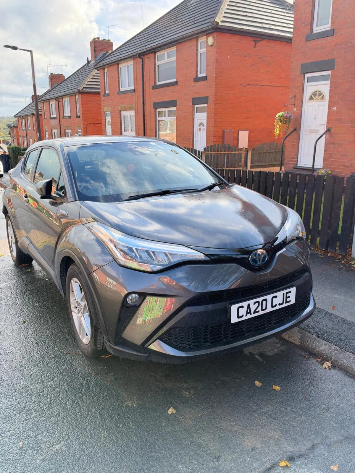 Toyota C-Hr 2020 photo 2