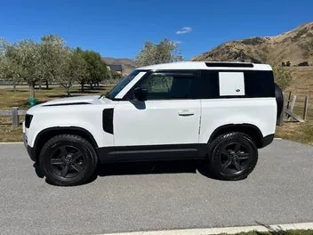 Land Rover Defender 2021 photo 4