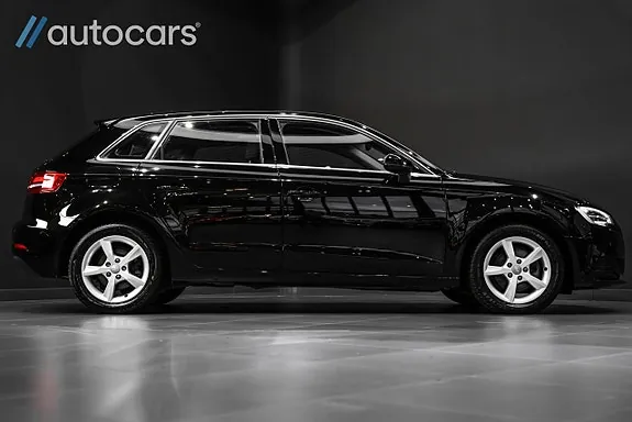 Audi A3 2020 photo 2