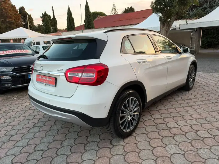 Mercedes-Benz Gla 2015 photo 5