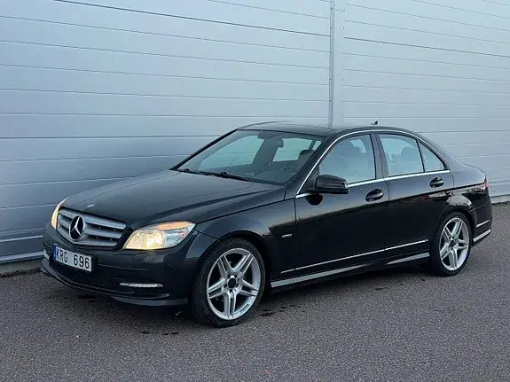 Mercedes-Benz C220