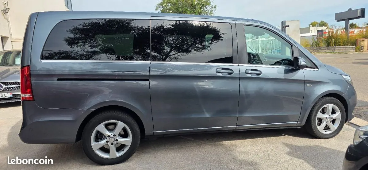 Mercedes-Benz V-Class 2014 photo 5
