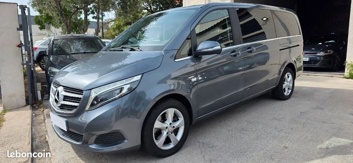 Mercedes-Benz V-Class 2014 photo 4