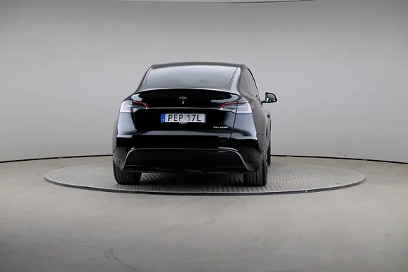 Tesla Model Y 2023 photo 5
