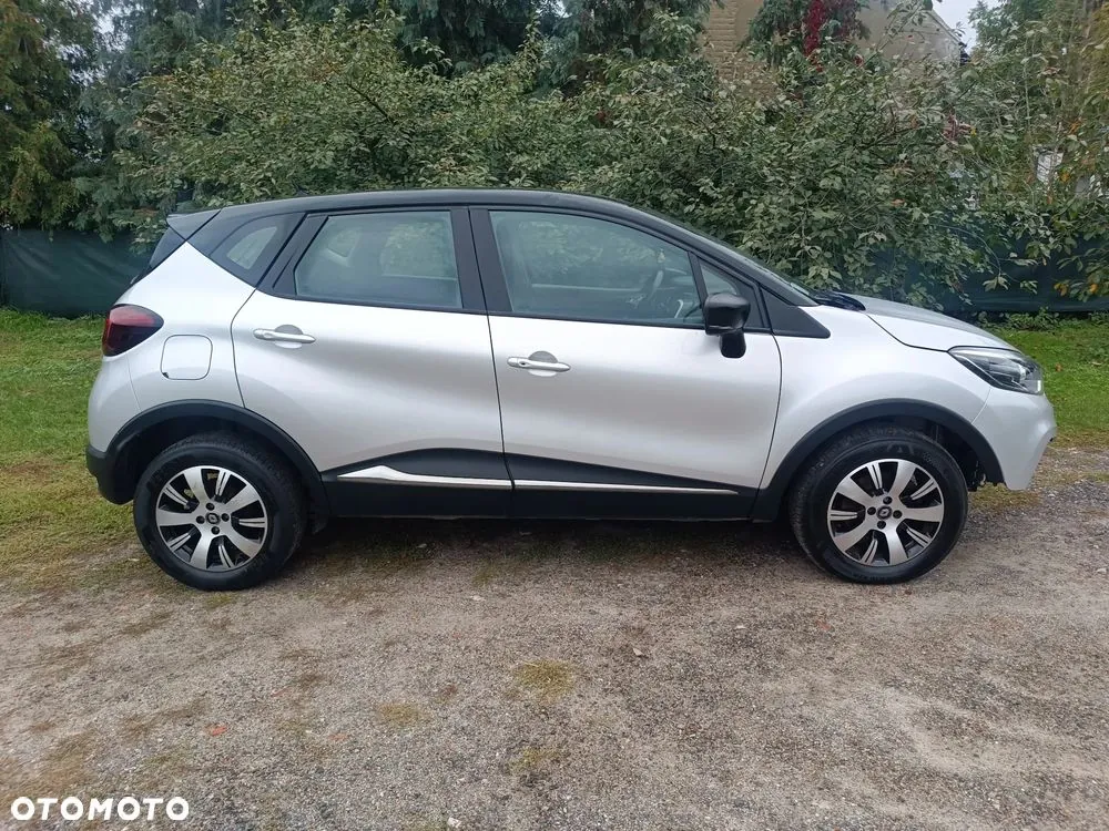 Renault Captur 2018 photo 2