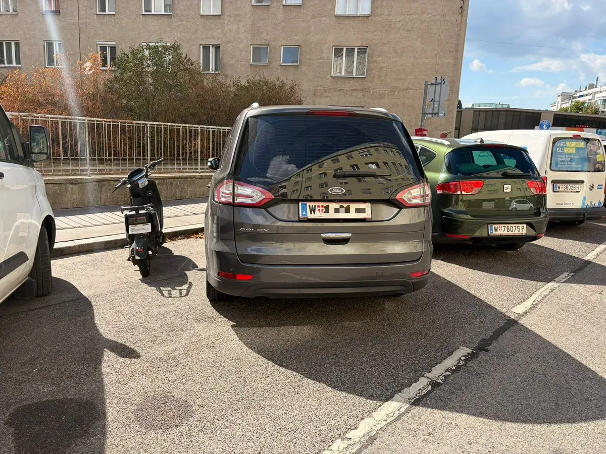 Ford Galaxy 2018 photo 2