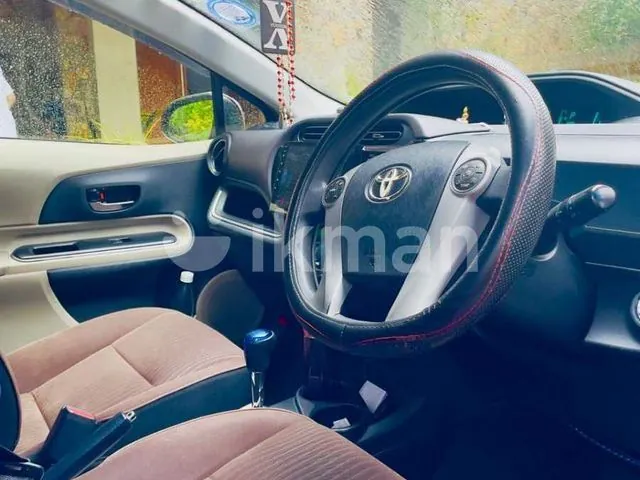 Toyota Aqua 2014 photo 5