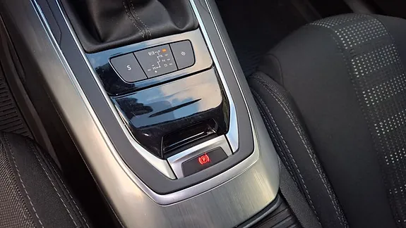 Peugeot 308 2016 photo 5