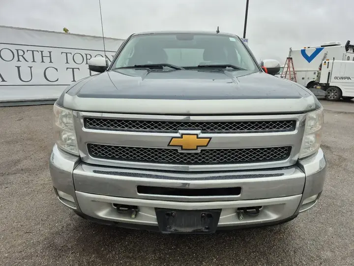 Chevrolet Silverado 1500 2013 photo 2