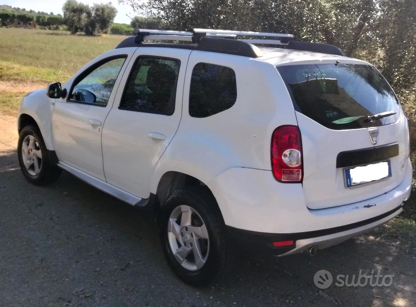 Dacia Duster 2011 photo 2