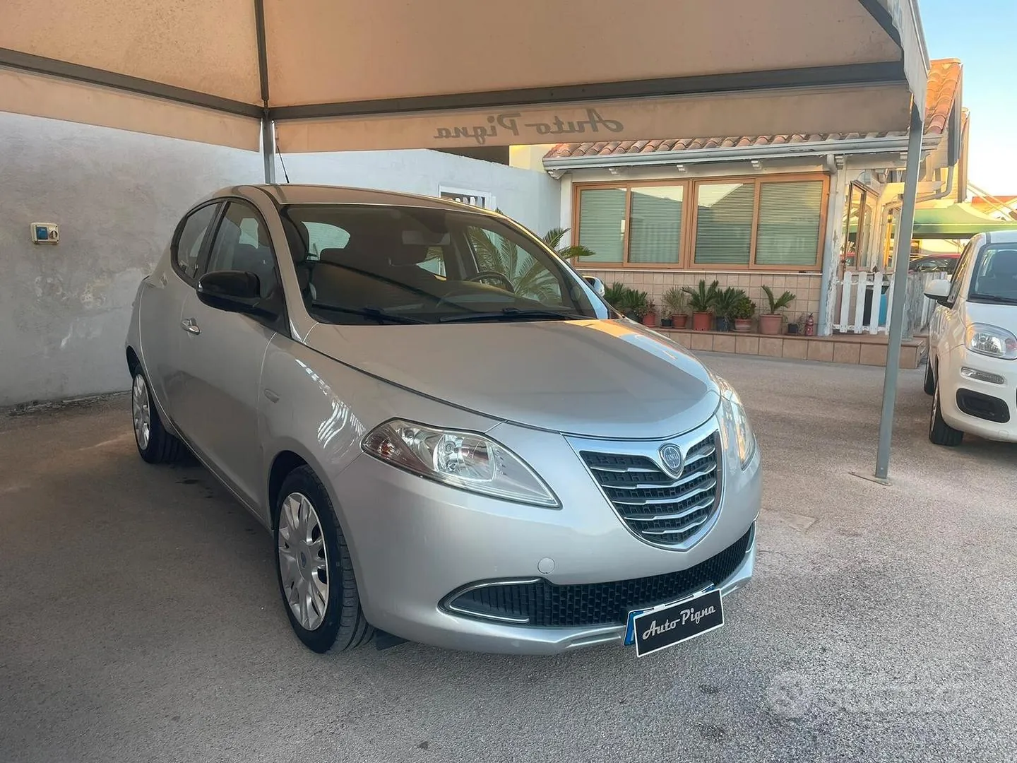 Lancia Ypsilon 2012 photo 3