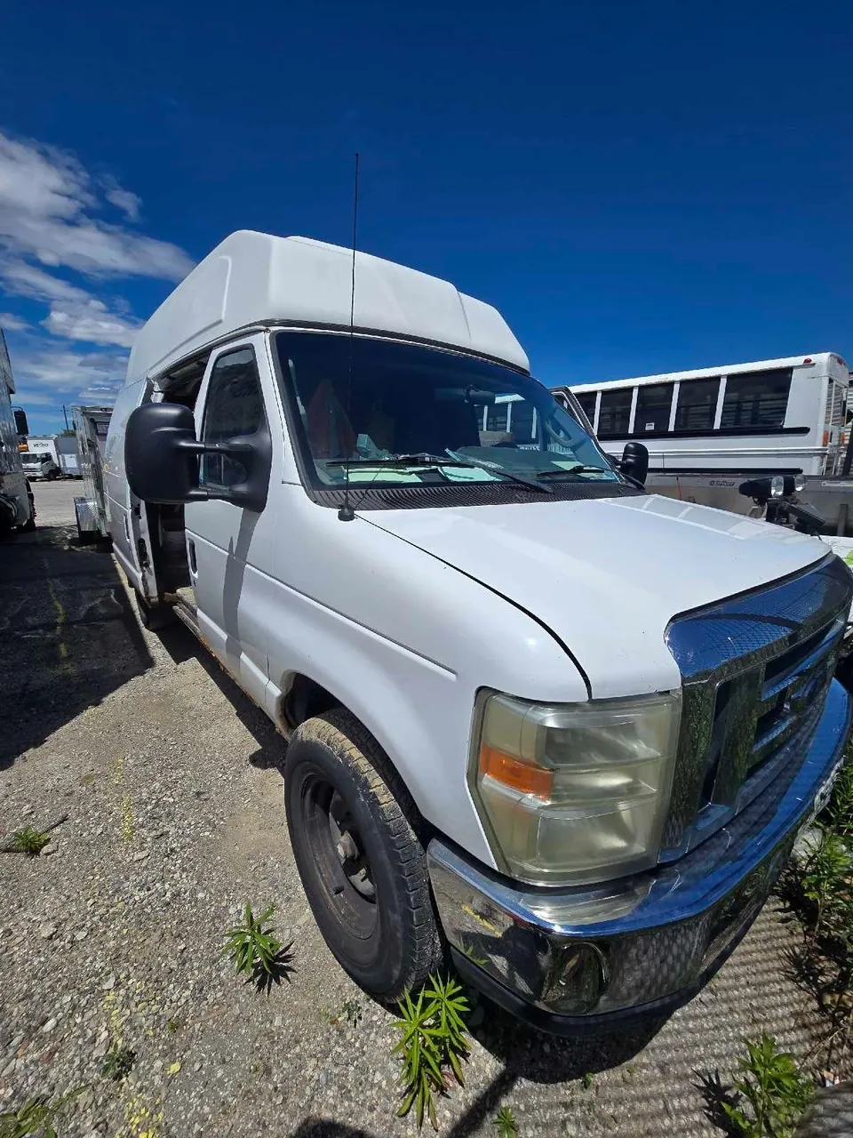 Ford E-350
