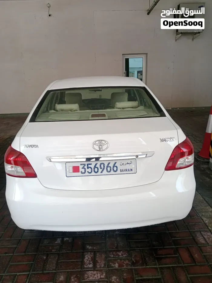 Toyota Yaris 2010 photo 5