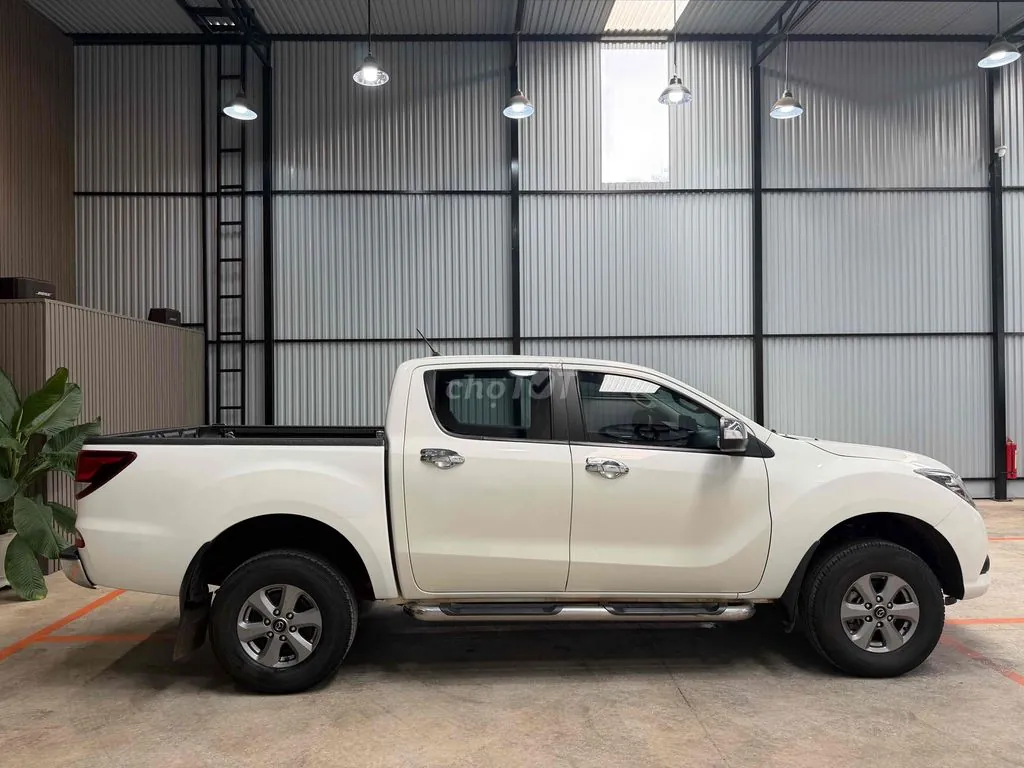 Mazda Bt-50 2019 photo 4