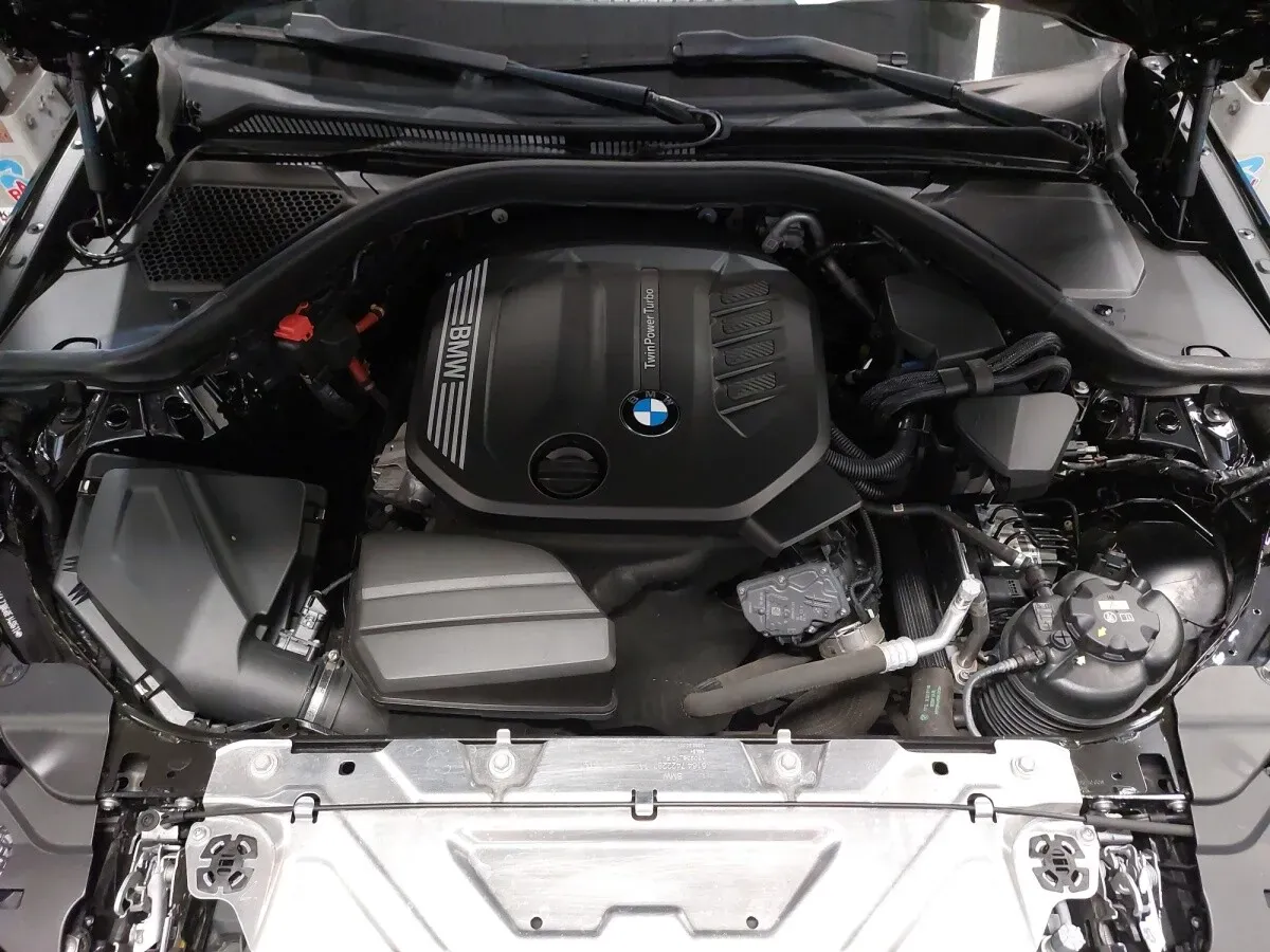 BMW 3 Series 2020 photo 2