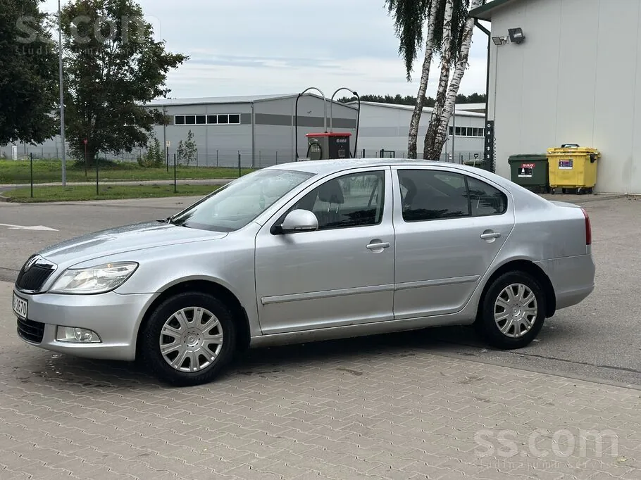 Skoda Octavia 2011 photo 4