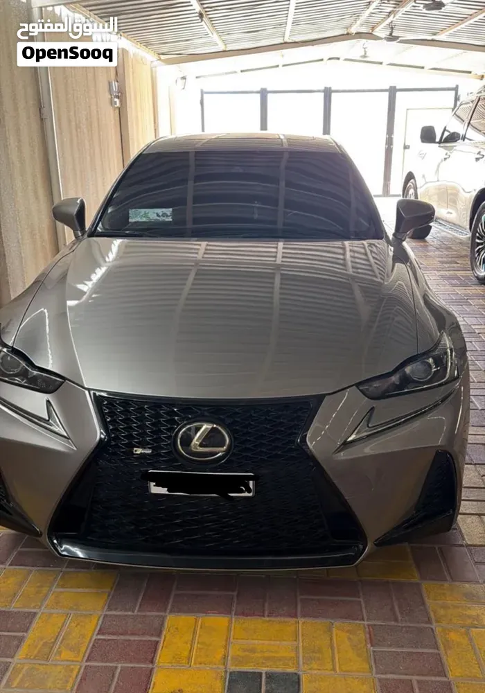 Lexus Is 300 Sport 2019 photo 4