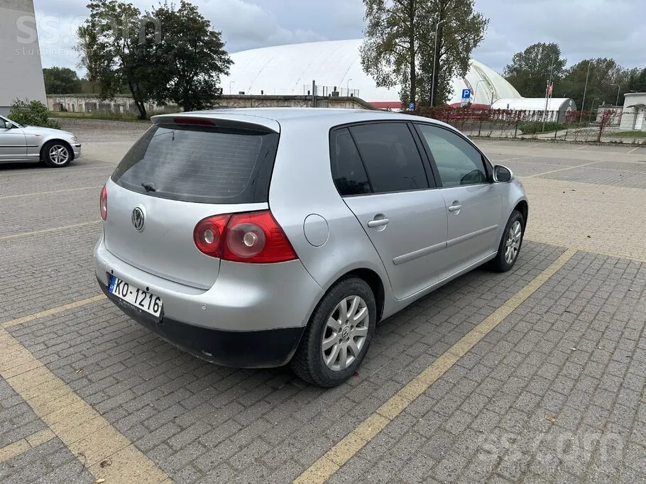 Volkswagen Golf 5 2003 photo 2