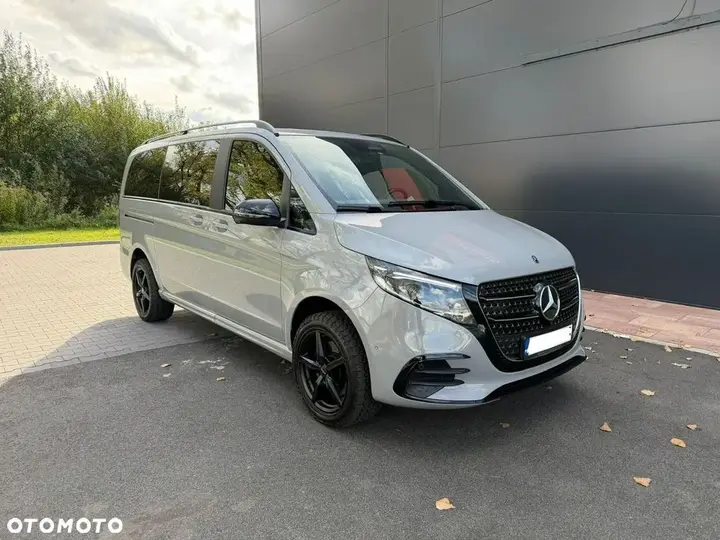 Mercedes-Benz V-Class