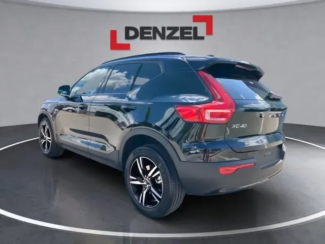 Volvo Xc40 2026 photo 2