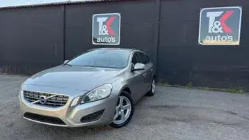 Volvo V60 2012 photo 2