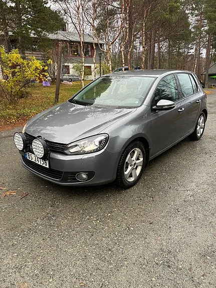 Volkswagen Golf Vi 2011 photo 2