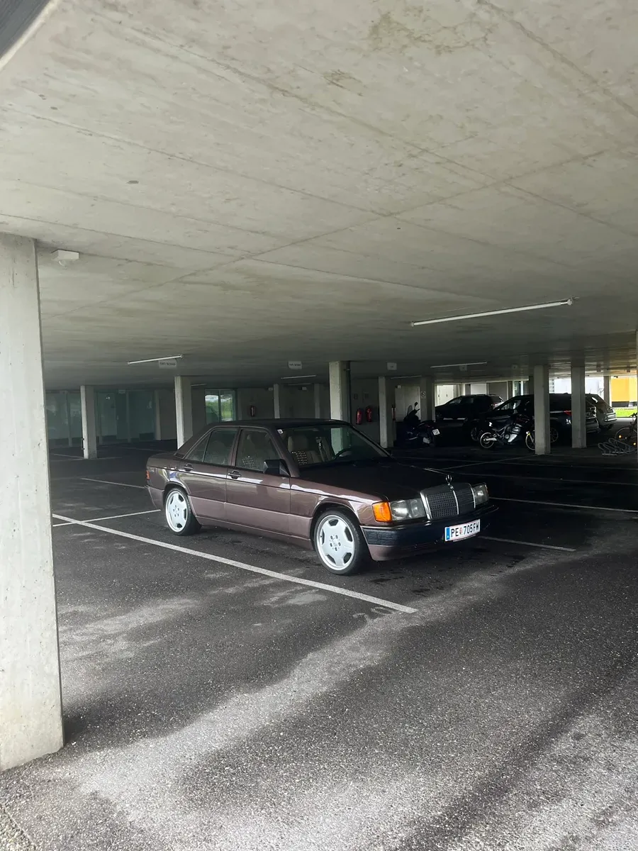 Mercedes-Benz 190