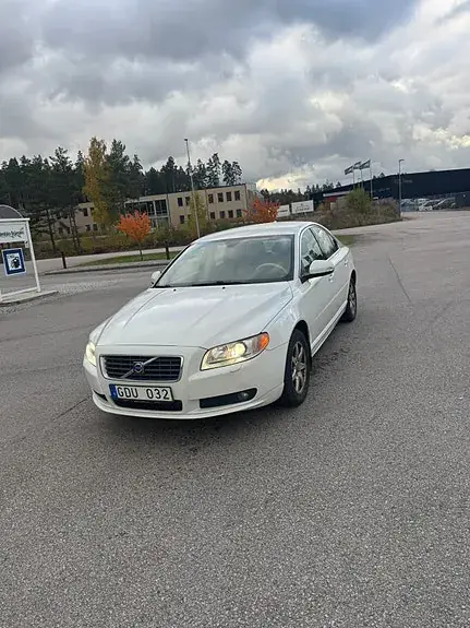 Volvo S80