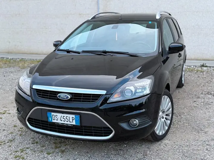 Ford Focus 2008 photo 2
