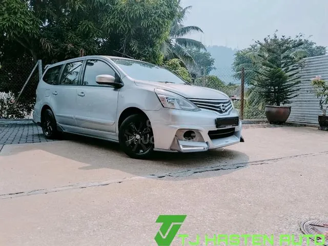 Nissan Grand Livina
