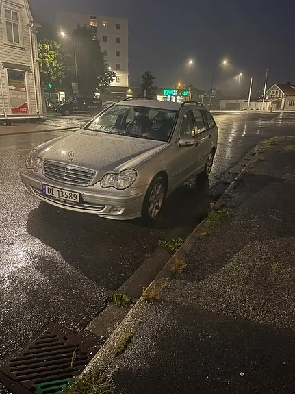 Mercedes-Benz C180 2005 photo 4