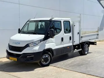 Iveco Daily 2021 photo 2