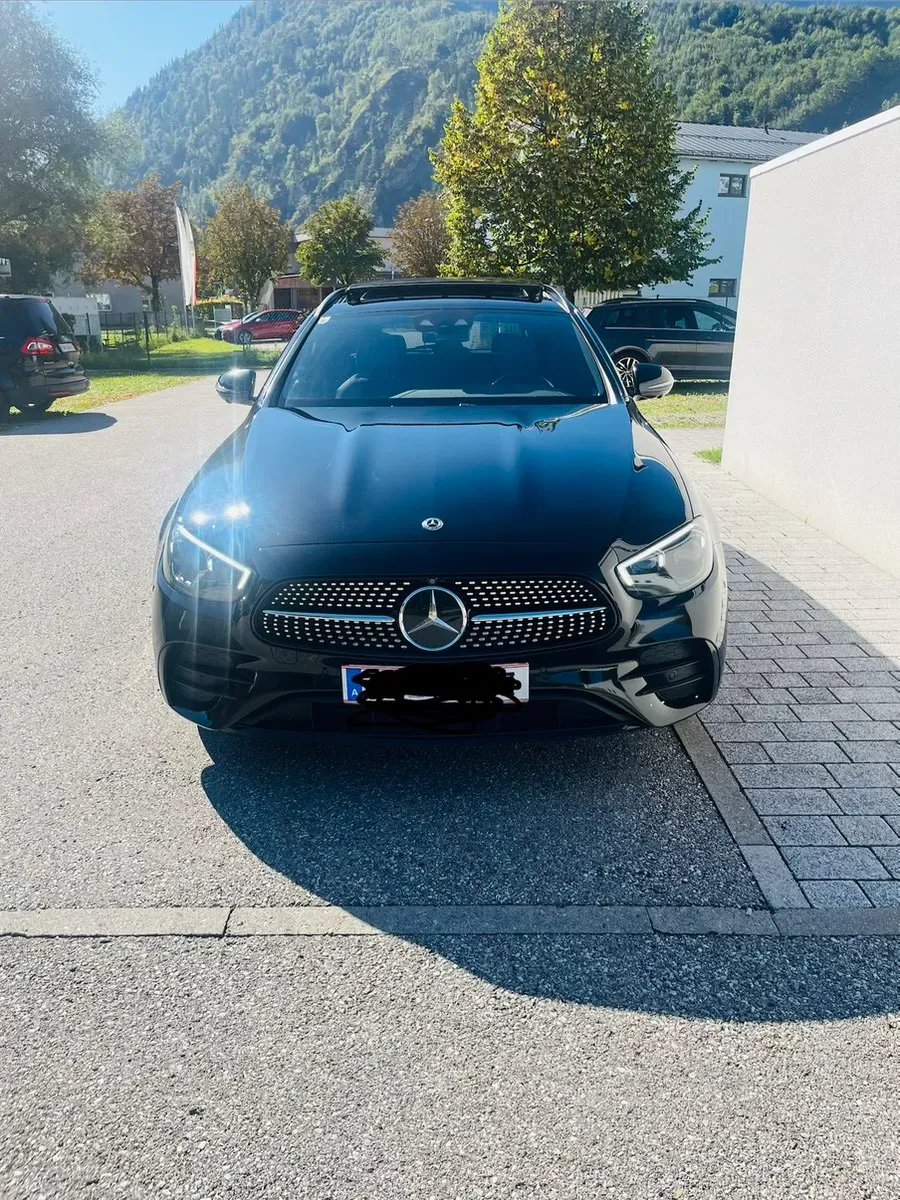 Mercedes-Benz E-Class 2020 photo 2