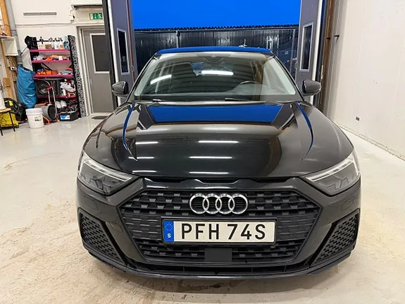 Audi A1 2020 photo 2