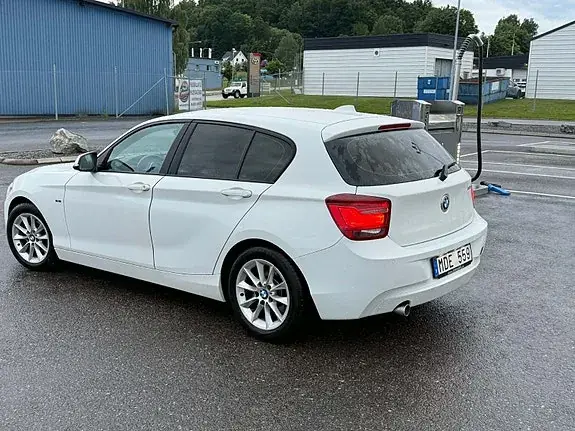 BMW 118D 2012 photo 5