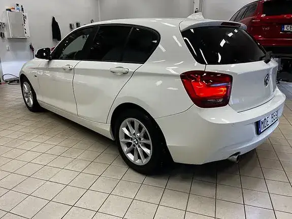 BMW 118D 2012 photo 4