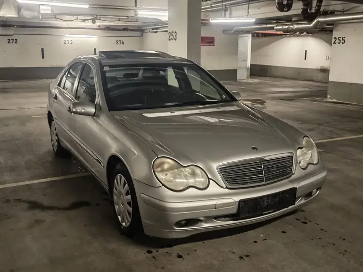 Mercedes-Benz C-Class 2001 photo 3