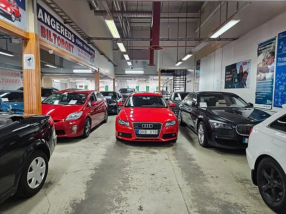 Audi A4 2012 photo 4