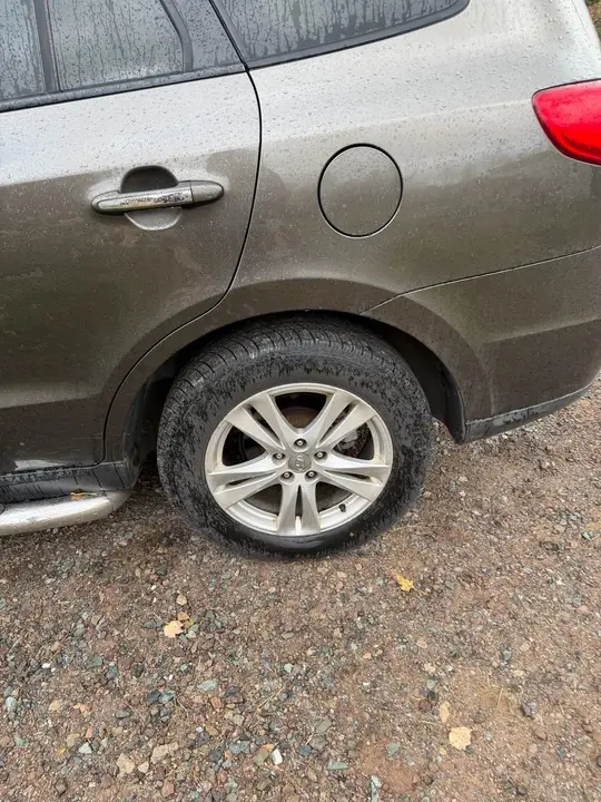 Hyundai Santa Fe 2012 photo 4