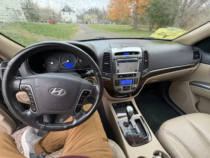 Hyundai Santa Fe 2012 photo 5