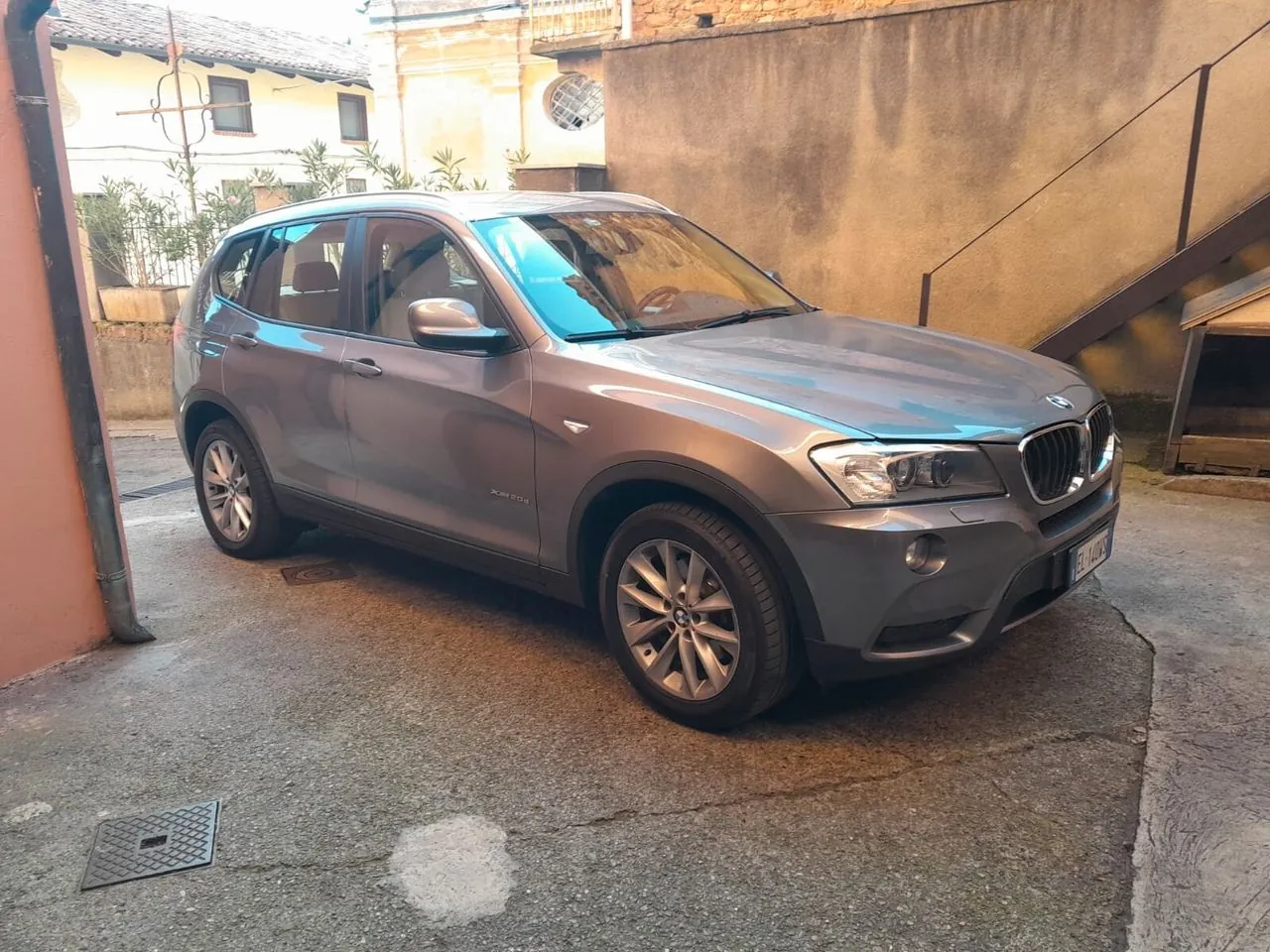 BMW X3 2012 photo 2
