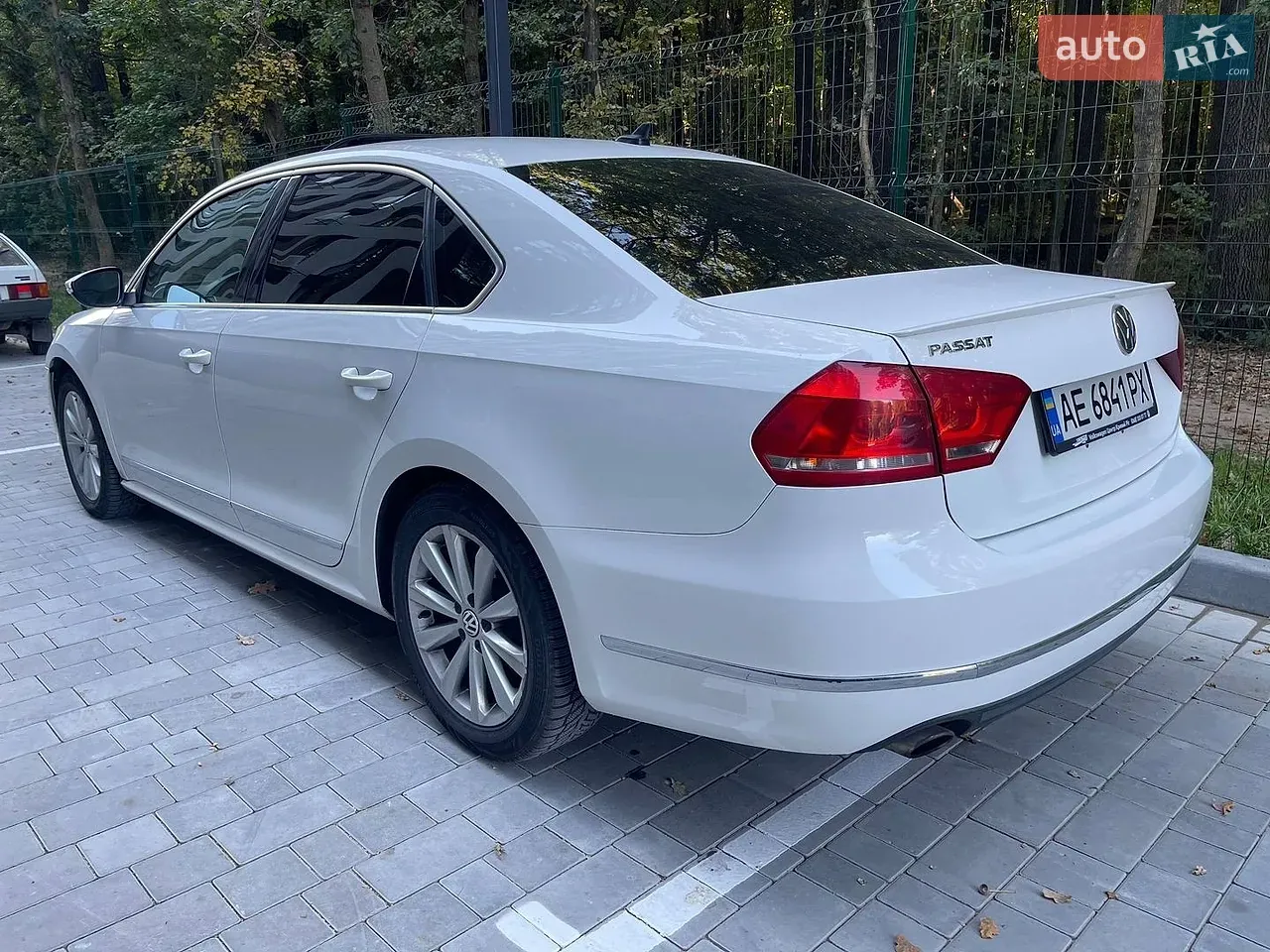 Volkswagen Passat 2012 photo 4