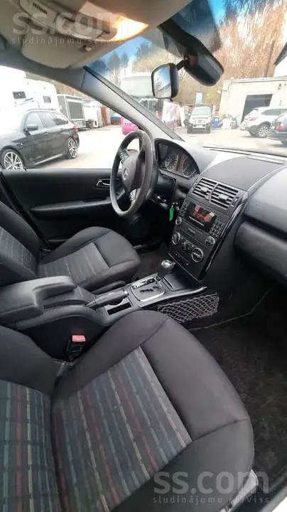 Mercedes-Benz A 180 2006 photo 2