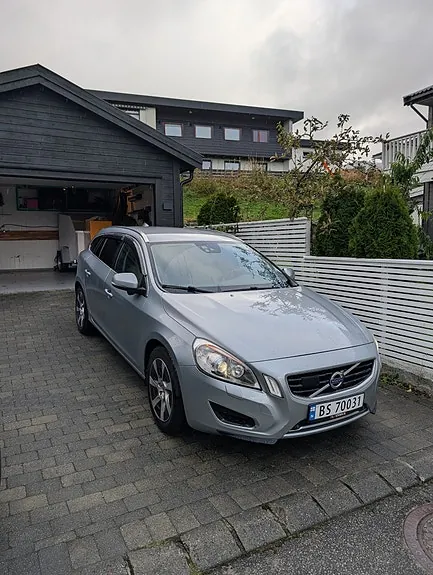 Volvo V60 2013 photo 2