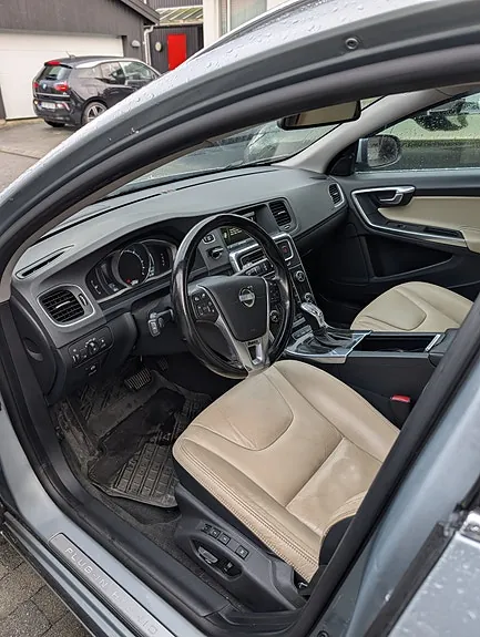 Volvo V60 2013 photo 4
