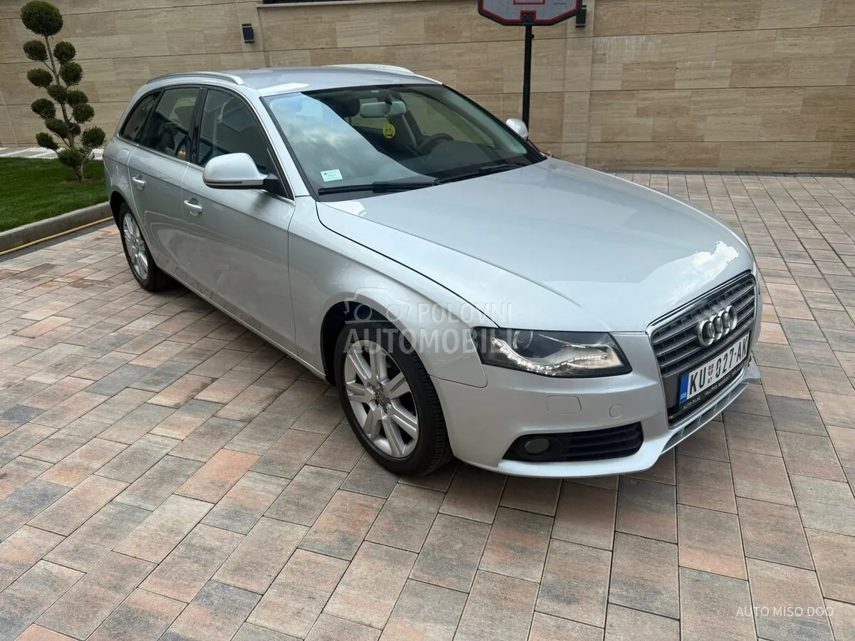 Audi A4 2009 photo 4
